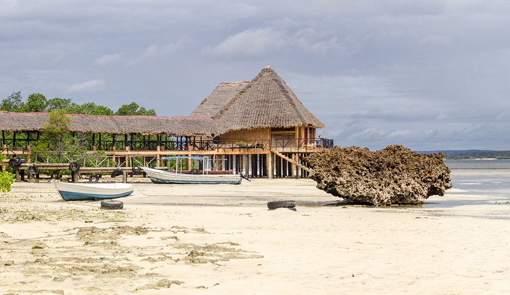A view of the entrance to Chale Island